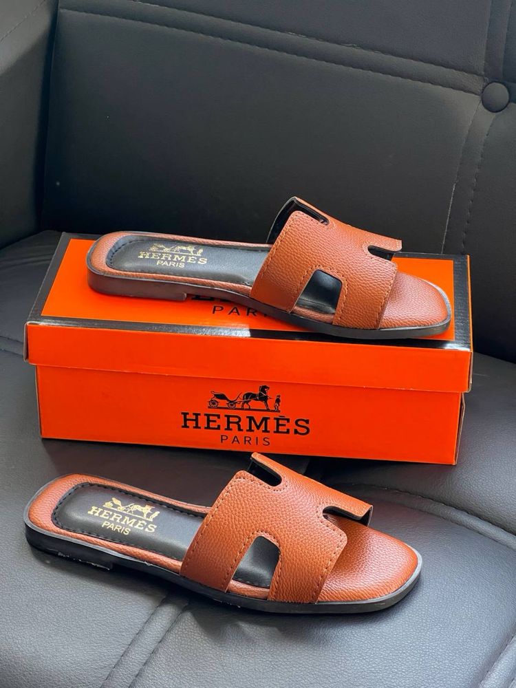 Papuci Hermes Noi !!! Marimi 36/41 !!!