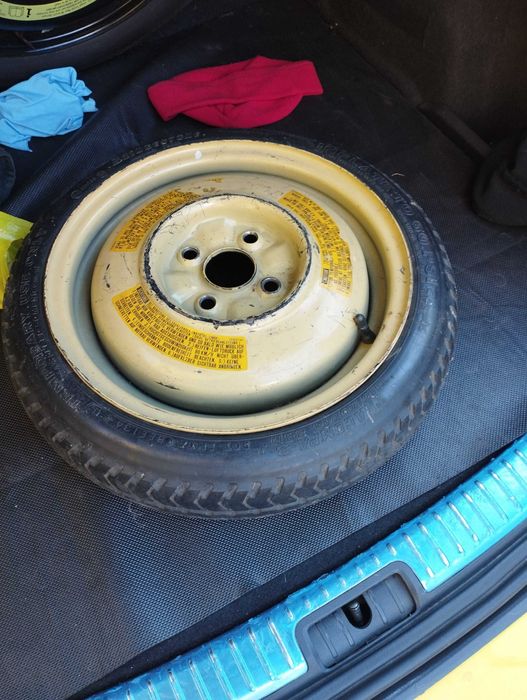 Резервна гума патерица