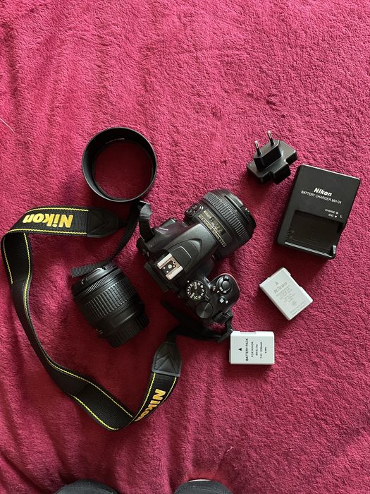 Продам Nikon D 3500; 2018 года, nikkor 50mm 1.8G.