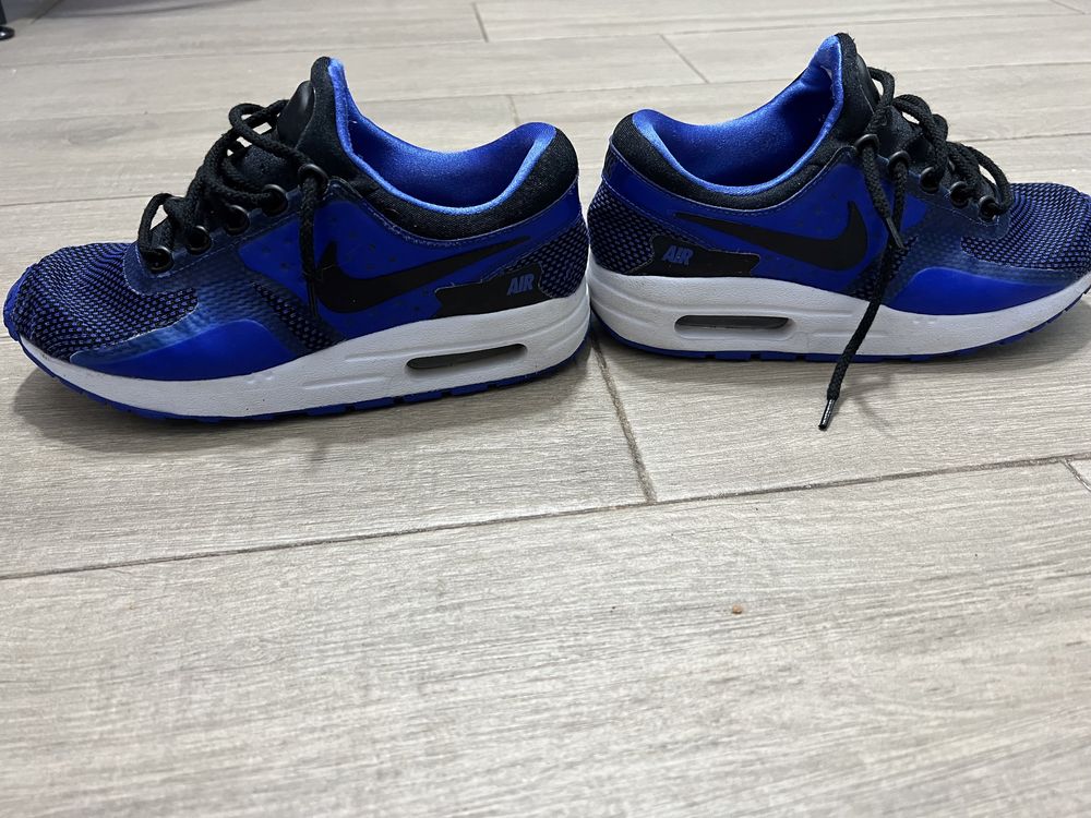 Nike Air Max Zero Essential 35,5