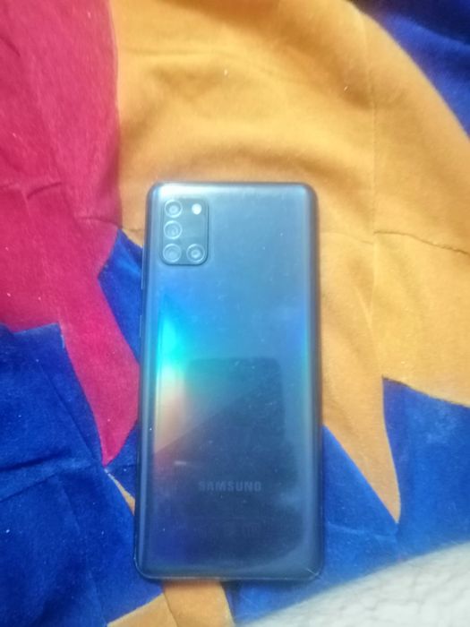 Продам sаmsung galaxy a31