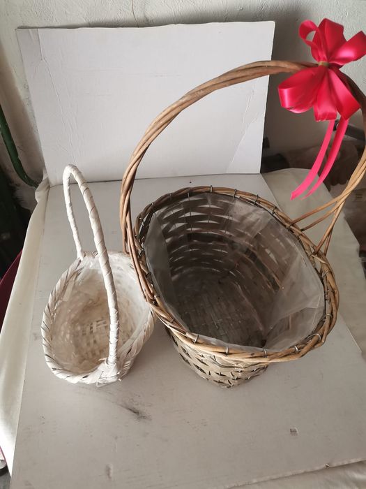 Cosuri impletite pentru flori sau cadouri