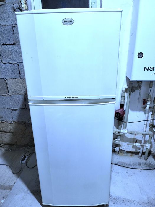 Продам холодильник