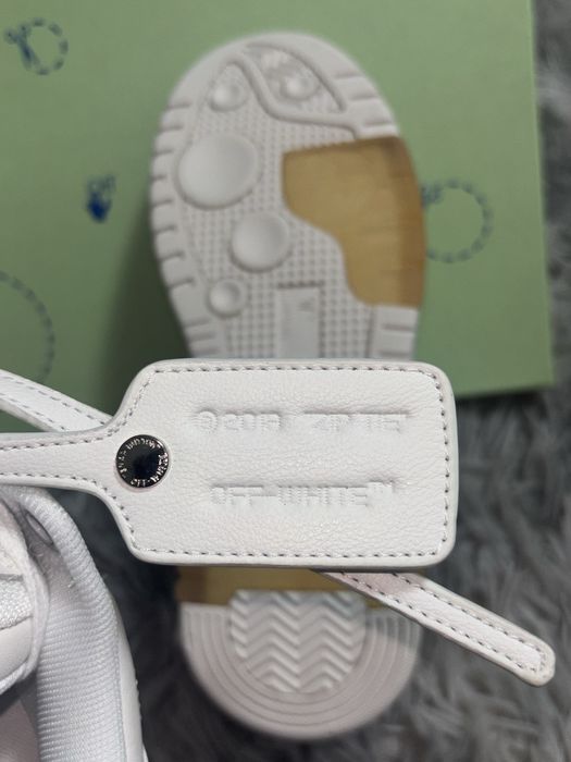 Vand Off White out of ofice white 41