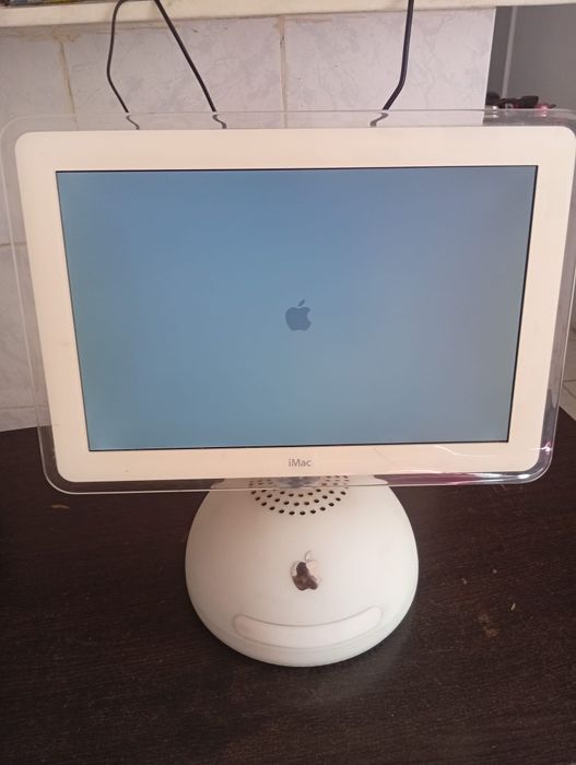 PC cu unitatea incorporata Apple funcționează perfect