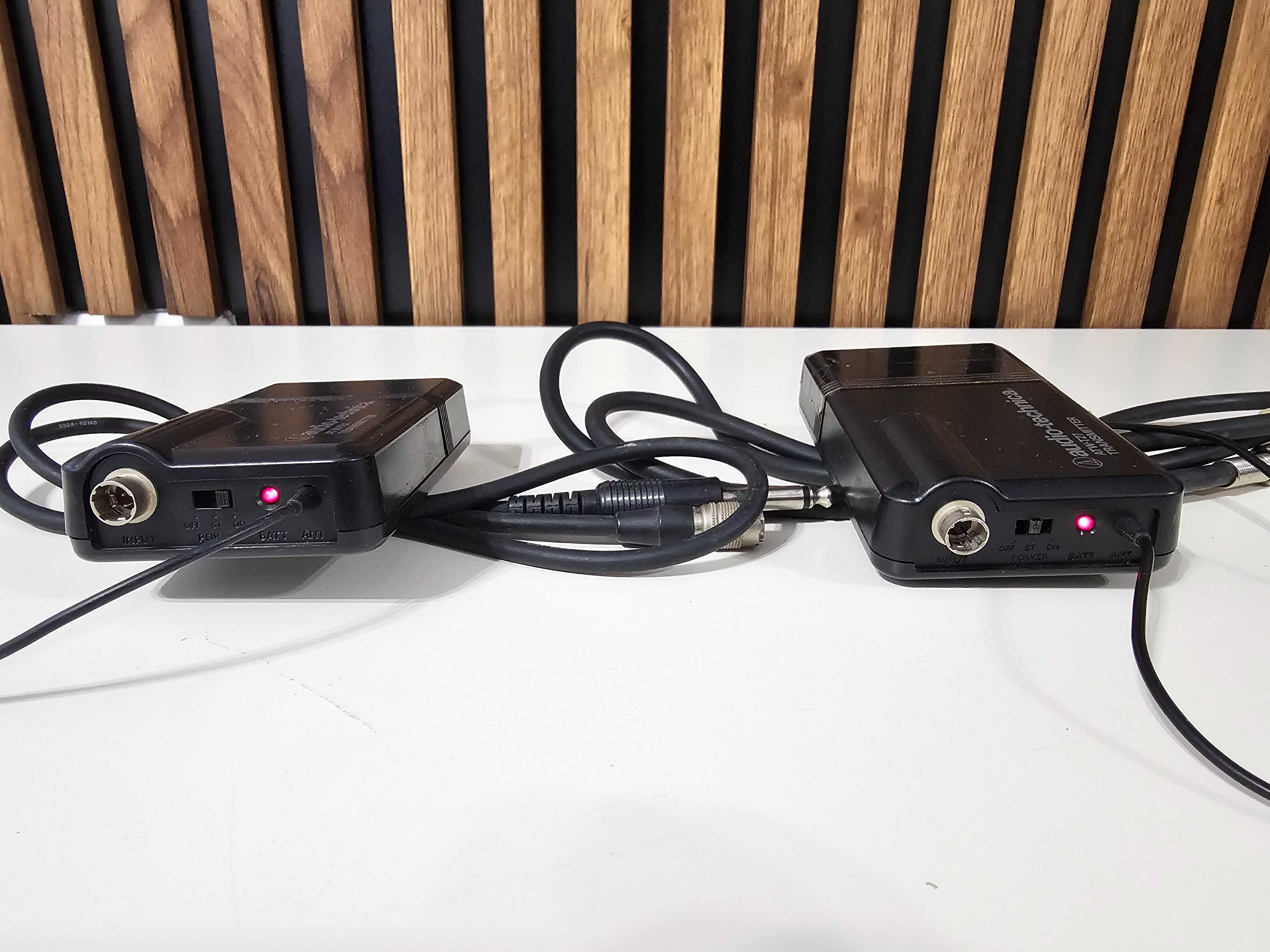 Set 2 Transmitatoare Audio Technical ATW T51 Transmitter cu cabluri
