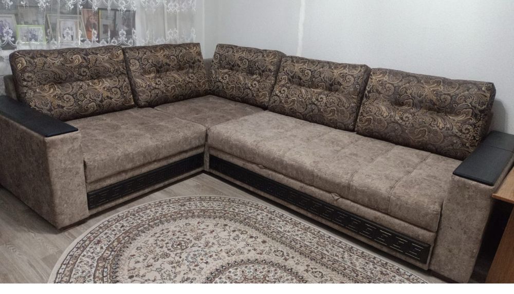 Мягкая мебель……………….