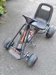 Kart  cu  pedale