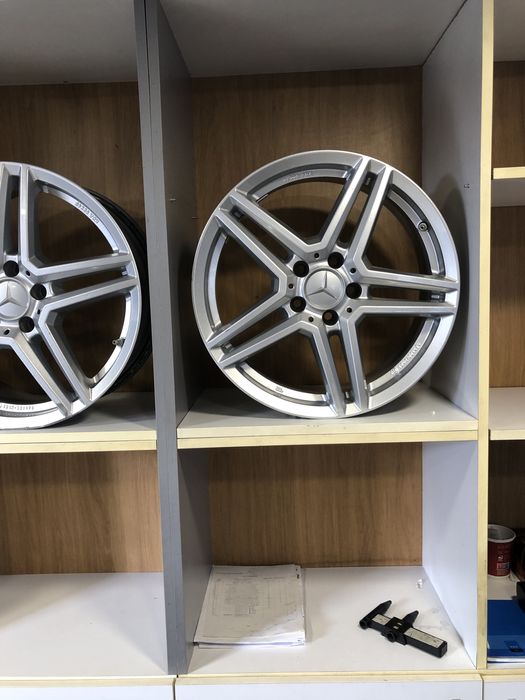 Jante aliaj Mercedes R 18