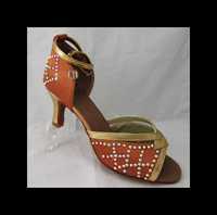 Дамски обувки за танци с камъни