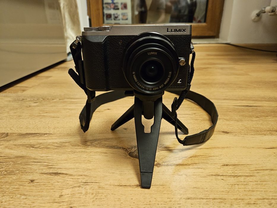 Panasonic LUMIX GX80, obiectiv 12-32mm, trepied, 4k,stabilizator,cutie