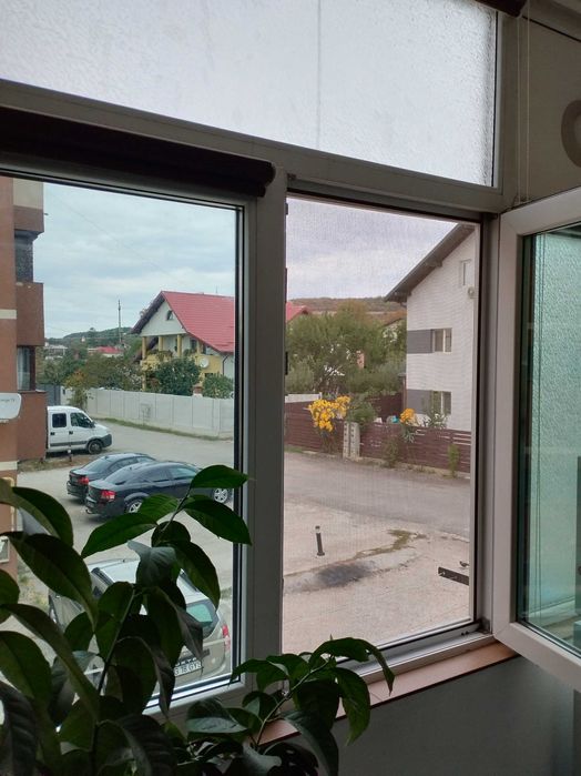 Vand apartament 2 camere Stefanesti