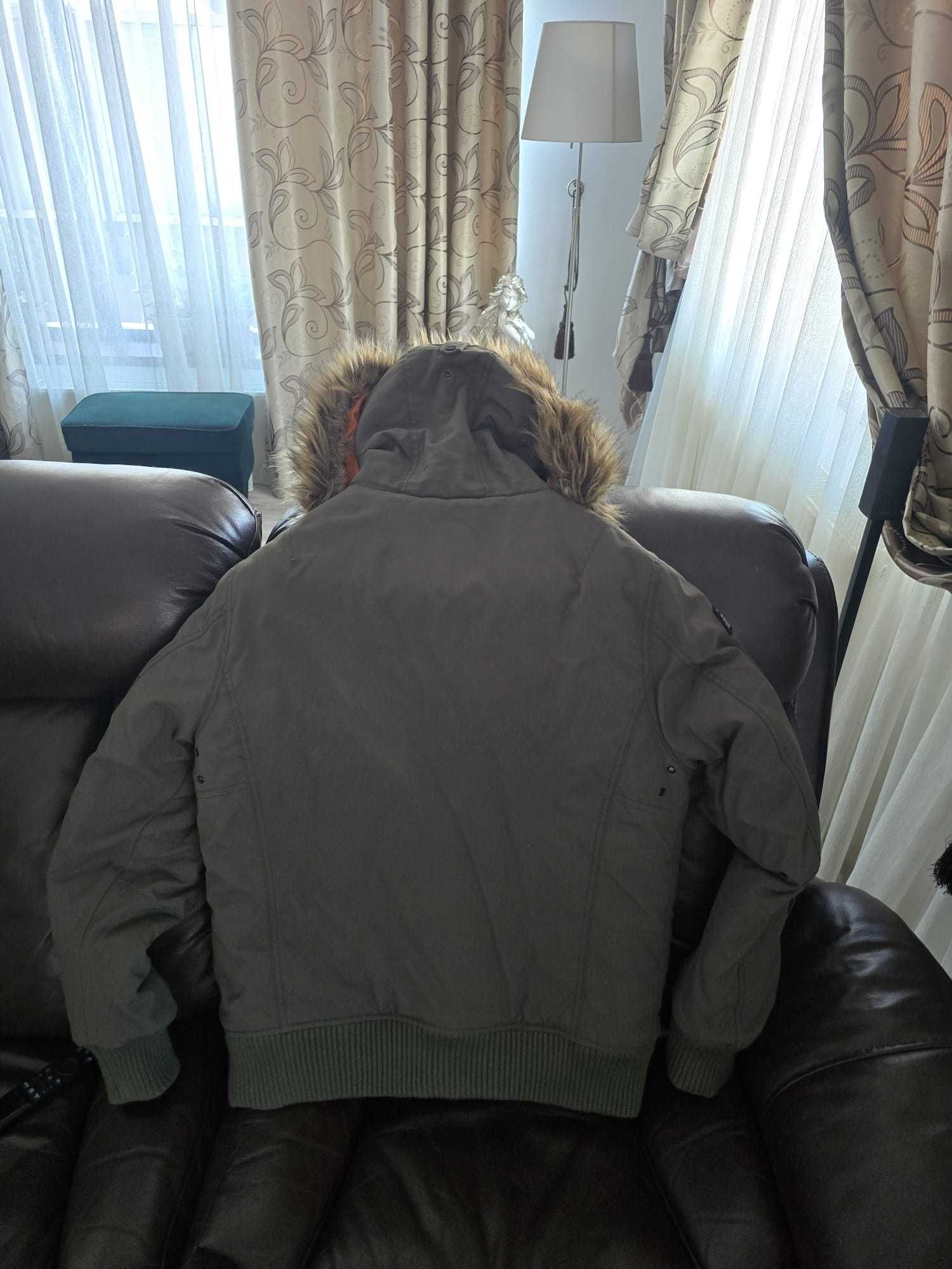 Geacă originală SCHOTT L kaki, geacă originală SUPER DRY L albastră