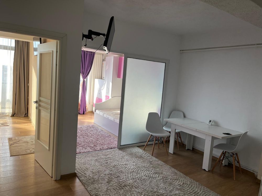 Vand apartament 2 camere complet mobilat și utilat
