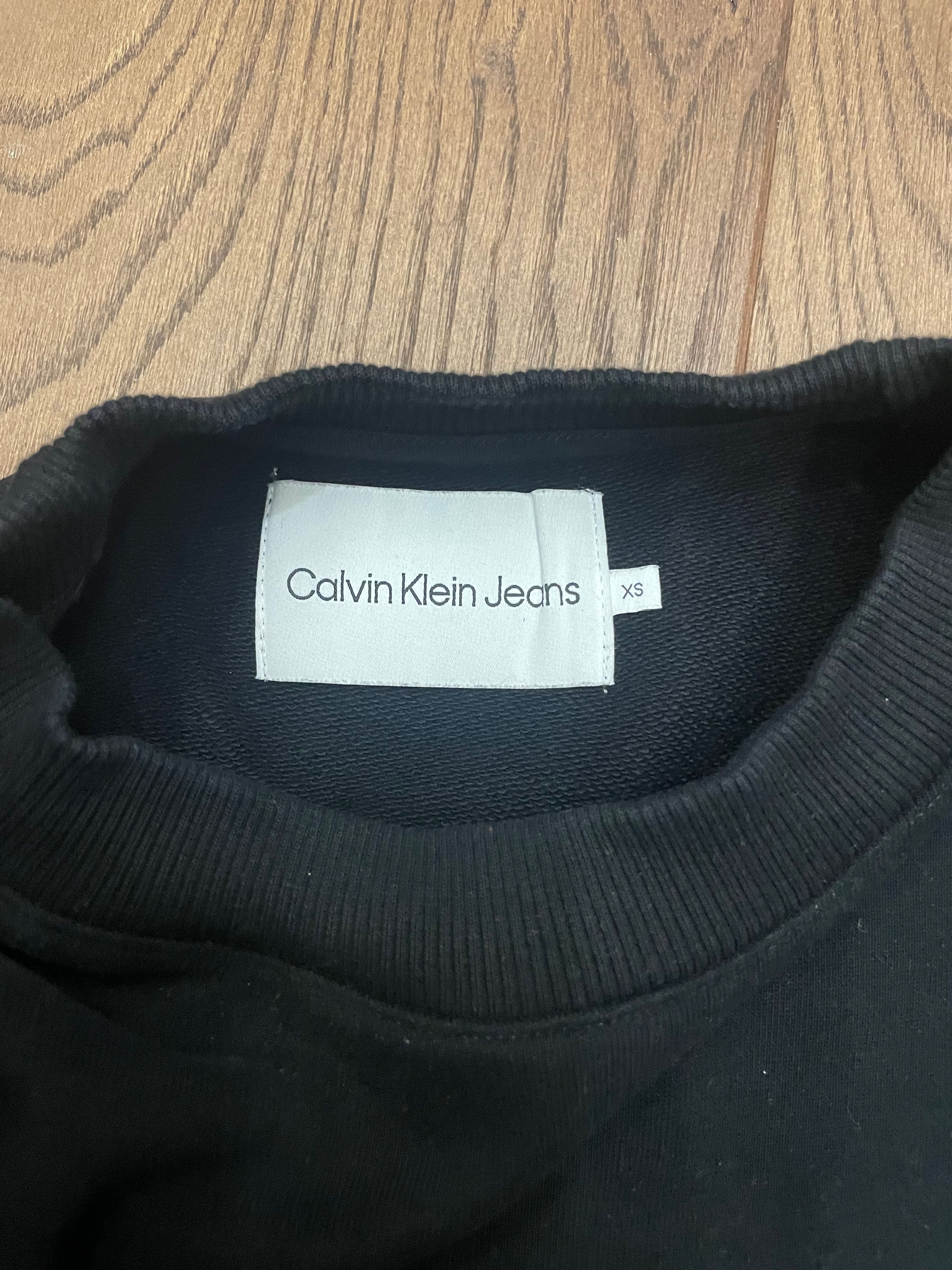 Calvin Klein дамски суичър