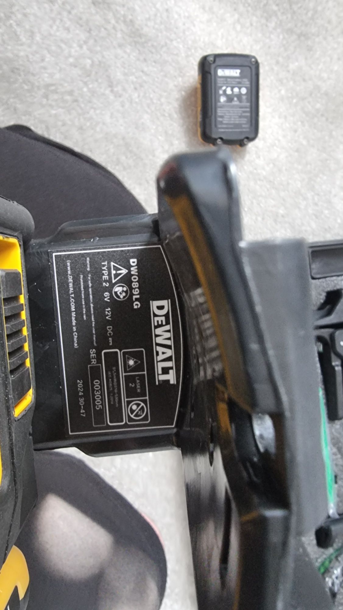 Laser Dewalt pentru interior