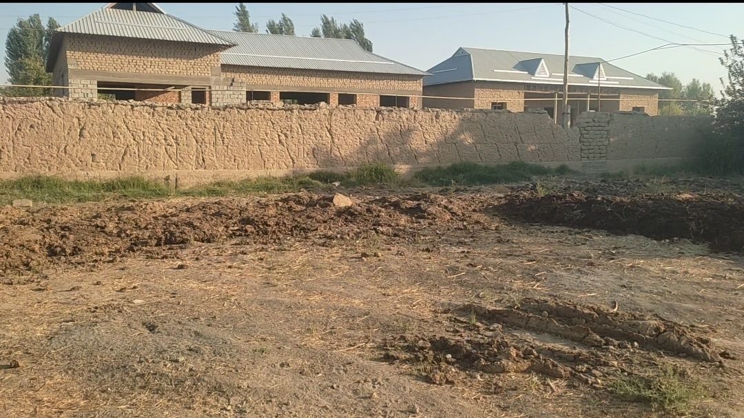 Dacha uchun moljalangan joy sotiladi kadastiri bor