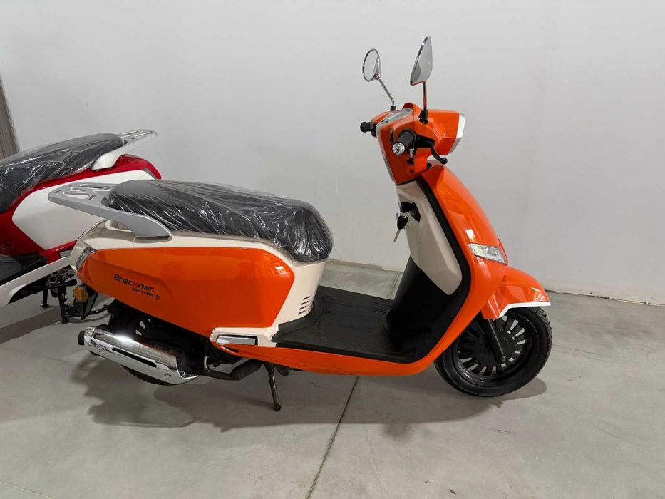 Scuter Breckner FRIDA orange 125CC CU PERMIS pe benzina CIV scuter nou