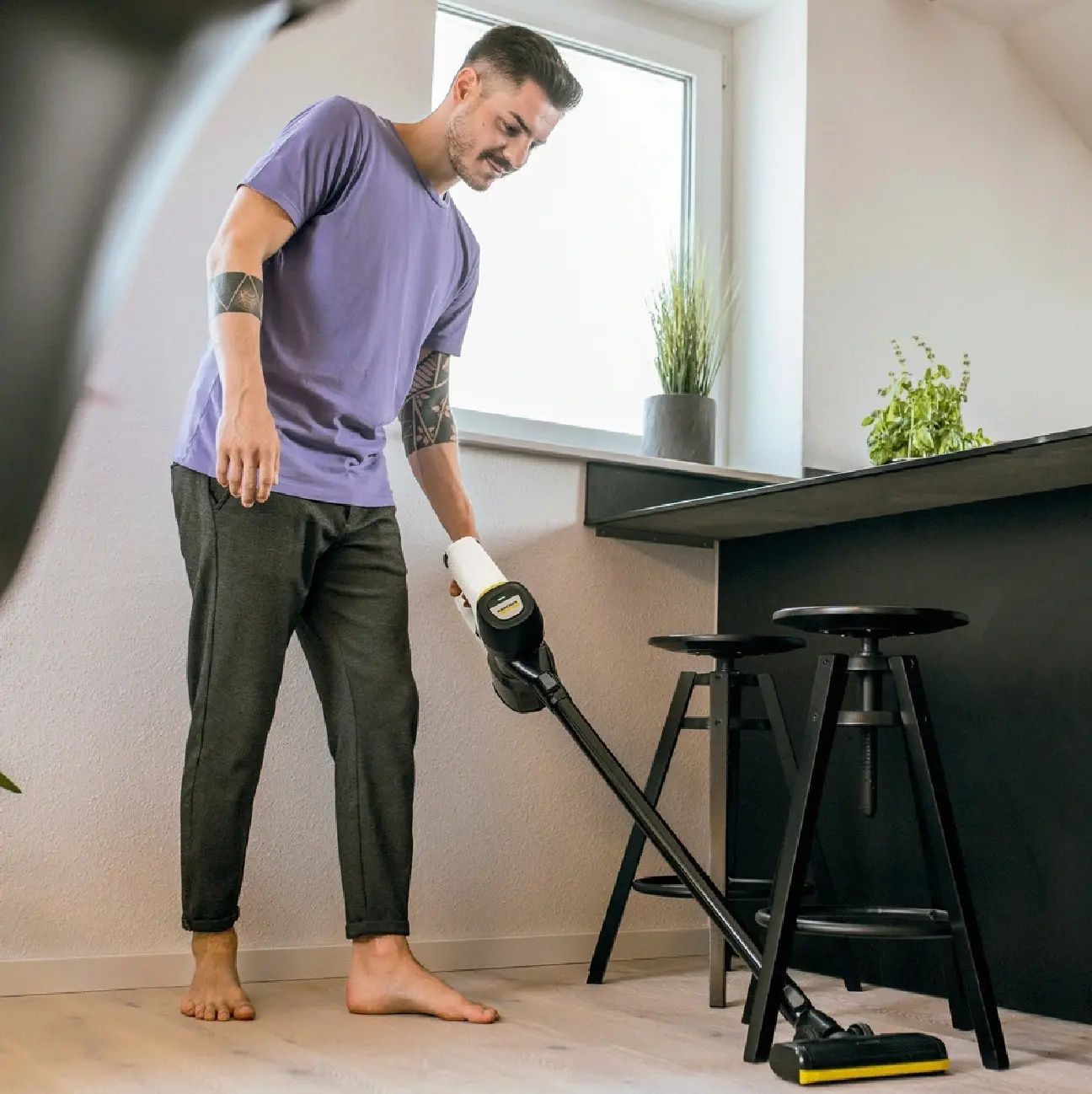 Аккумуляторный пылесос Karcher VC 4 Cordless myHome