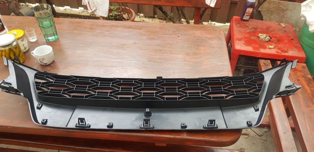 Grila inferioara Dacia Sandero Stepway 2017_2018_2019_2020