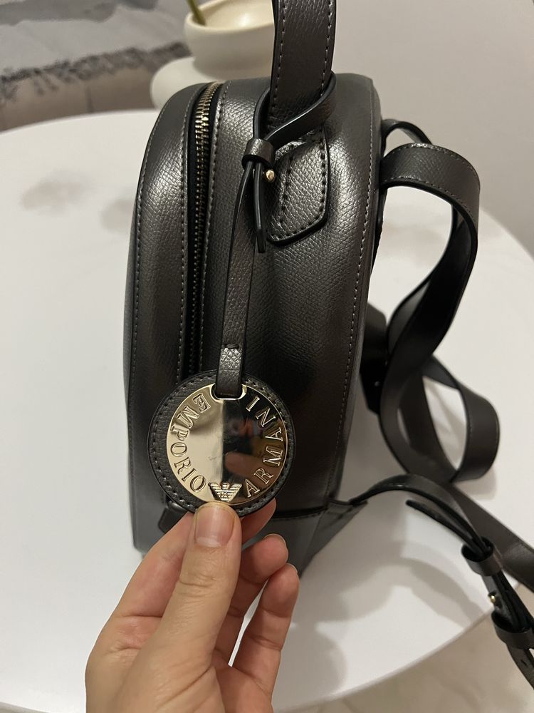 Emporio Armani оригинална чанта