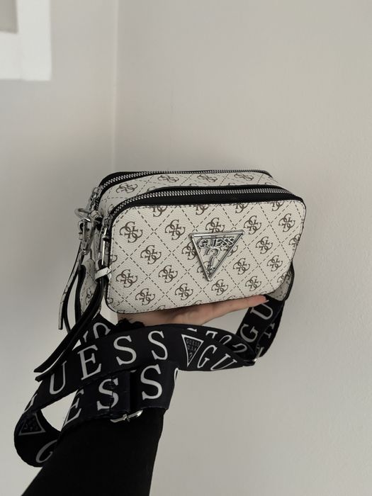 Vand geanta noua guess