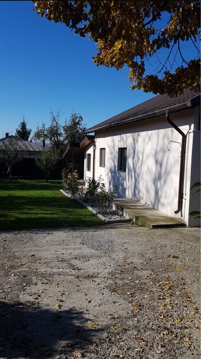 Persoana fizică vând Casă Modernă Ciurbesti /Miroslava