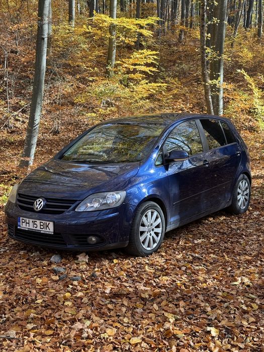 Vând Golf 5 plus