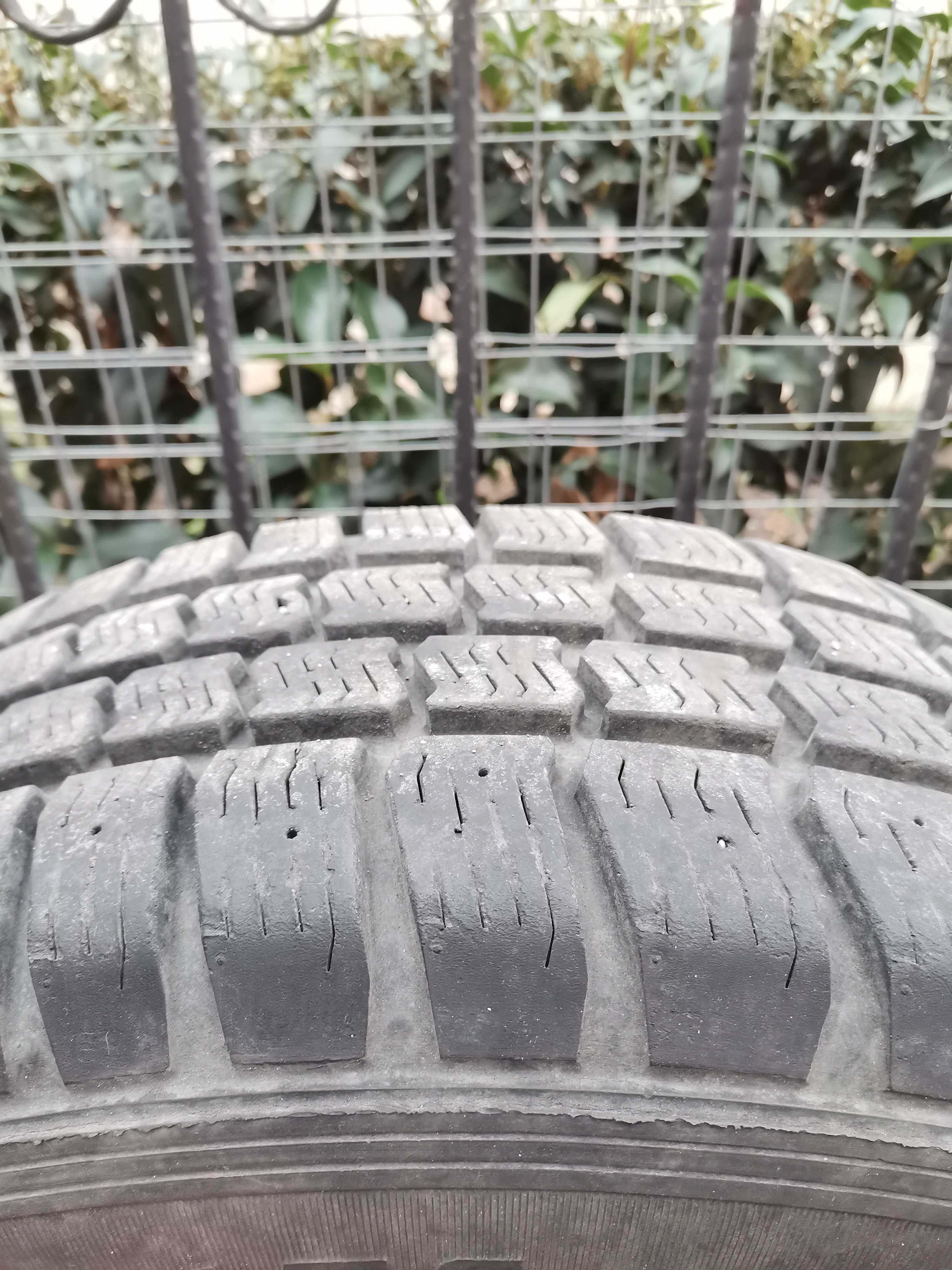 SAVA TRENTA 225/70/R15C  - НОВ Комплект