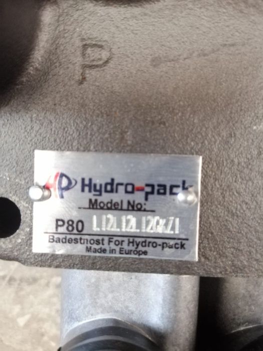 Distribuitor hidraulic trei manete p80