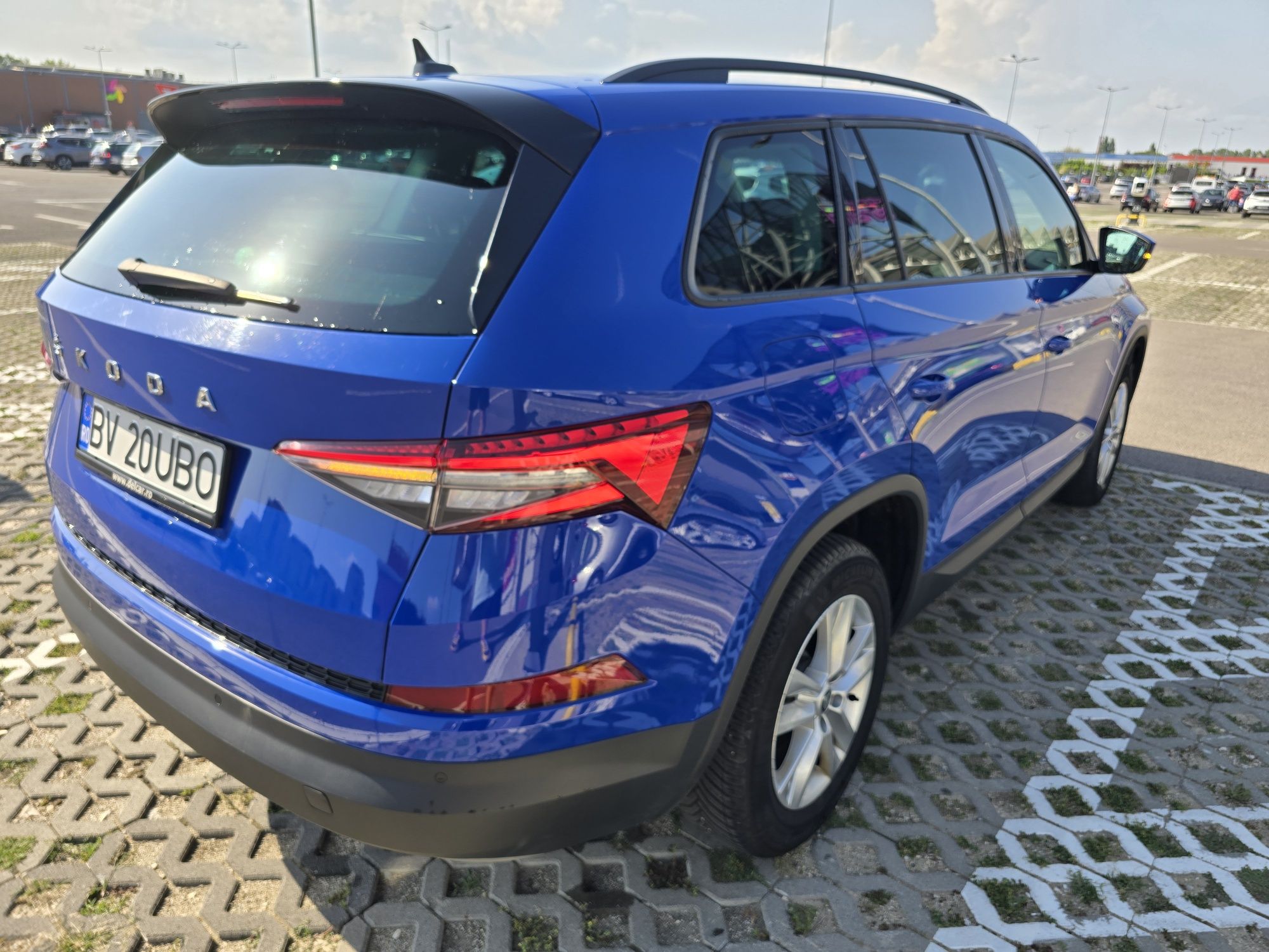 Skoda Kodiaq 2022, benzina, echipare Ambition