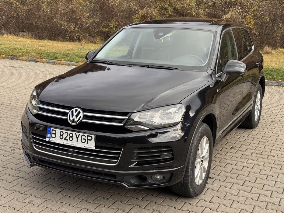 VW Touareg R-Line V6 3.0TDI 245cp 2014 usor avariat bara spate
