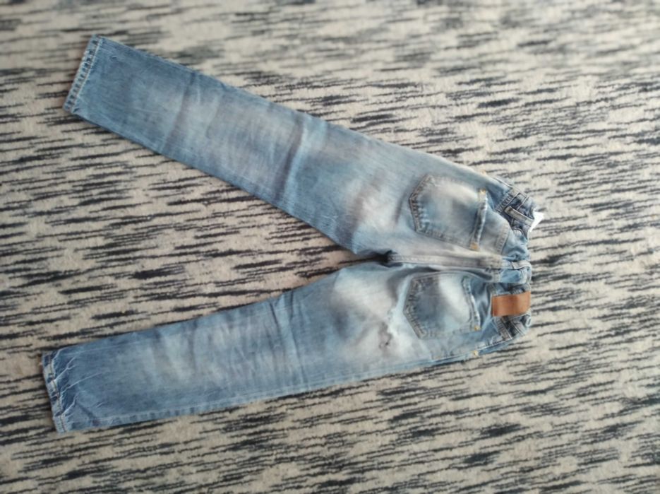 Оригинални дънки Dsquared2 за 140 см-20 лв