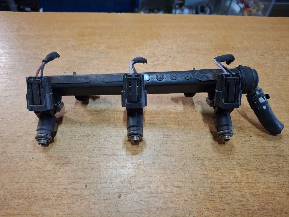 Injectoare rampă Vw Polo 6R Fabia3 Ibiza 1.0i 12V