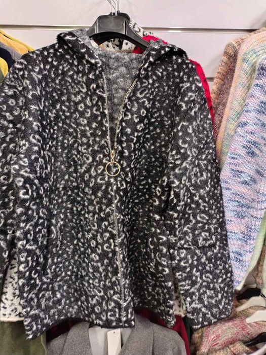 пролетно-есенно яке с качулка