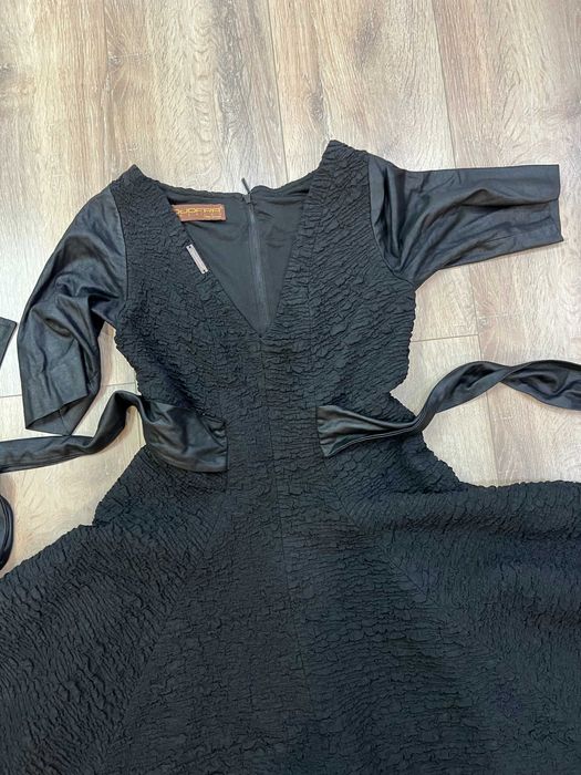 черна рокля официална от Джофра