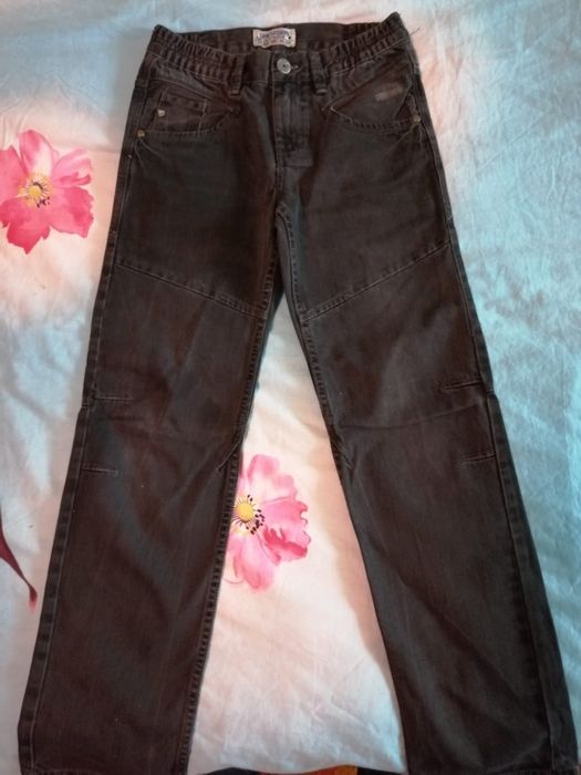 Pantaloni băieți măsura 140 ZARA