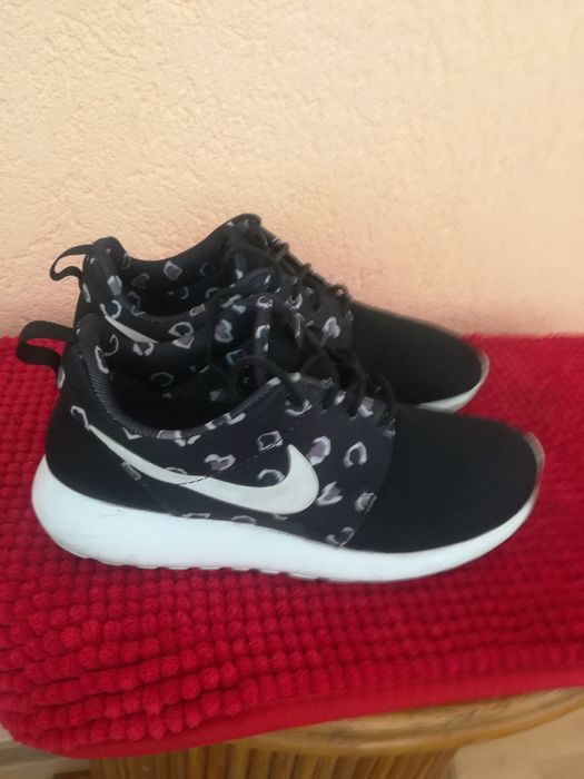 Adidași Nike nr 40 dama