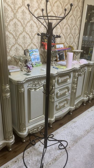 Вешалка железная