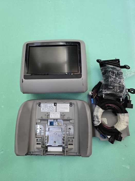 Монитори за задна седалка MERCEDES ,BMW