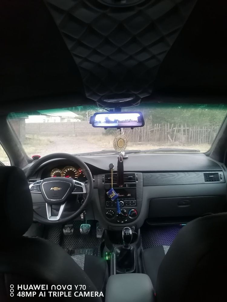 Chevrolet Lacetti SOTILADI