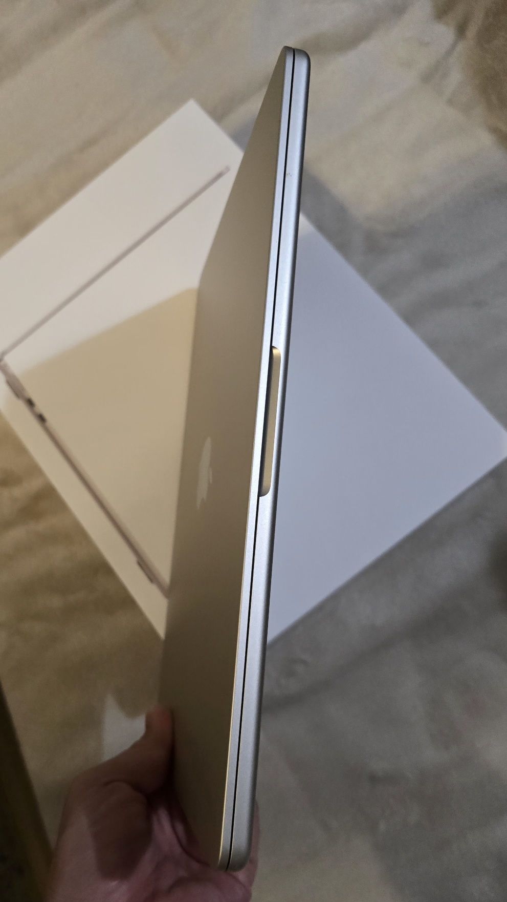 Macbook air 13.6" M2