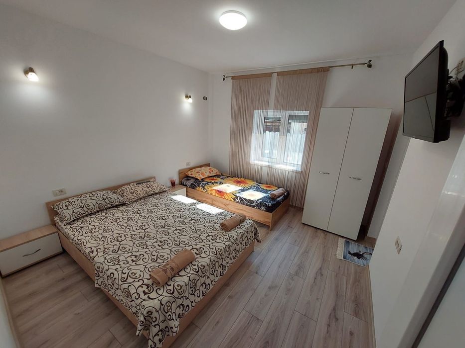 Inchiriez camere la muncitori pe termen lung in Eforie Nord