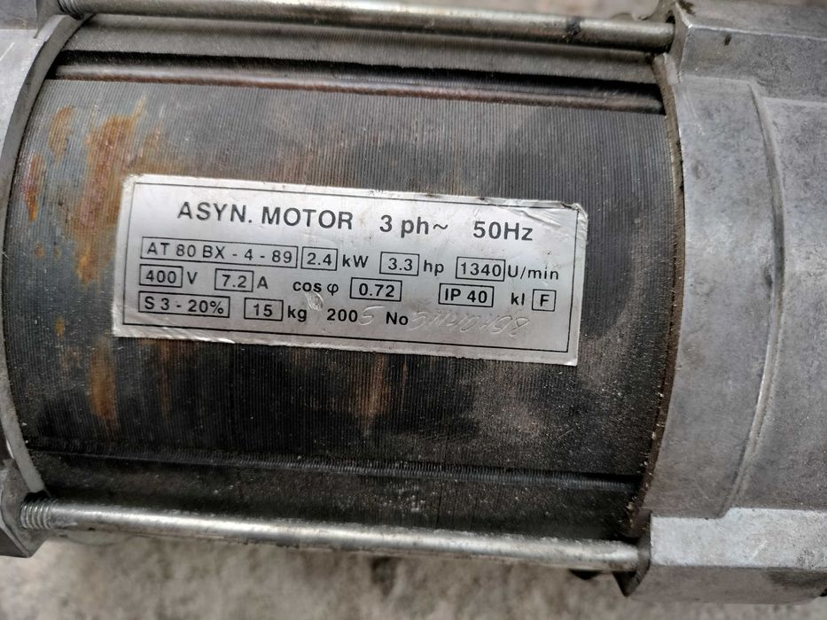 motoare elevator pe surub