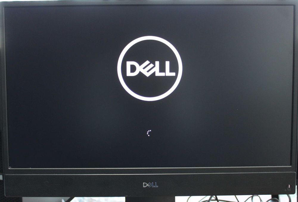 Компютър Dell OptiPlex 5260 All-in-One i3-8100/8GB RAM/128GB SSD