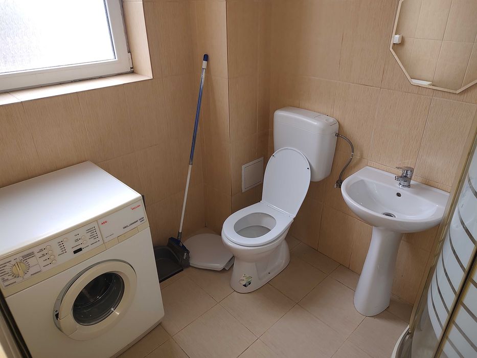 inchiriez apartament 2 camere Piata Cazarmii