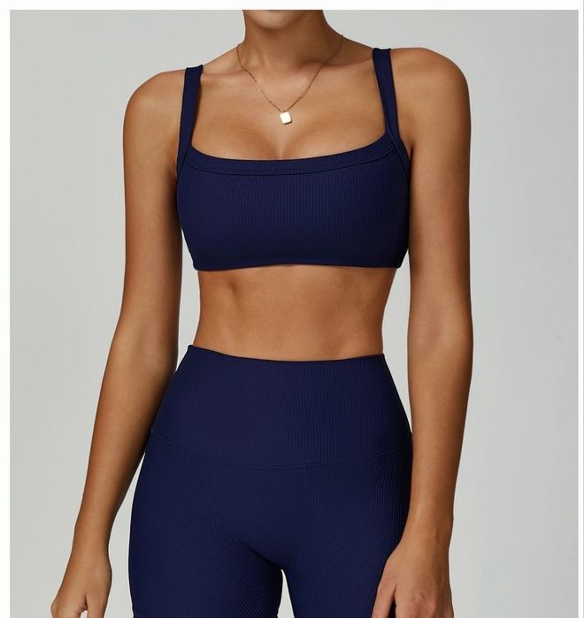 Спортивная одежда костюмы для фитнеса и тренировок