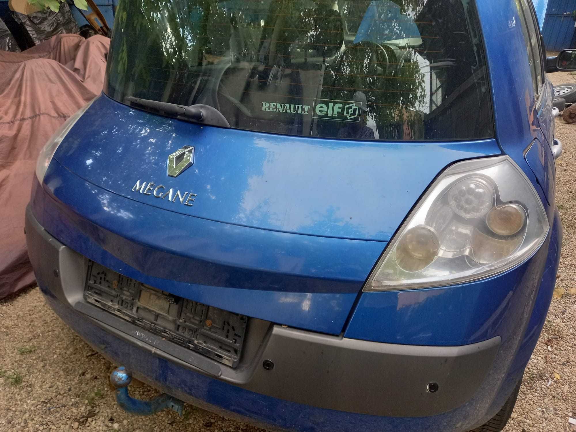 Renault Megane 2 haion cu luneta si motoras, bara spate cu senzori