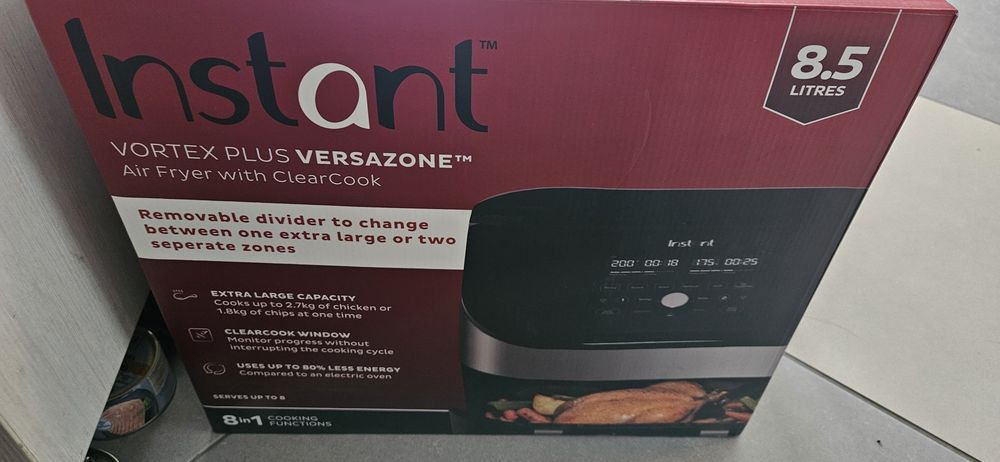 Продавам Instant Vortex PLUS VersaZone ClearCook Air Fryer 8.5л