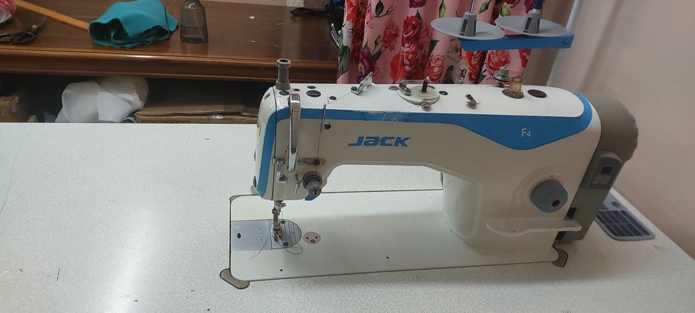 Промышленная швейная машина